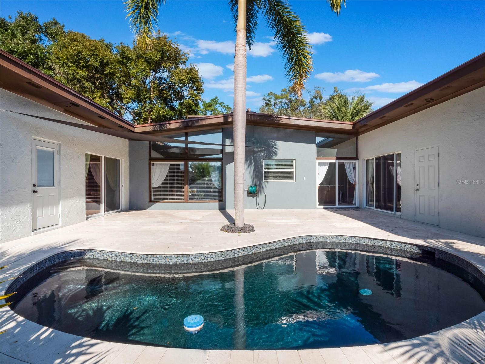 960 SEMINOLE AVE