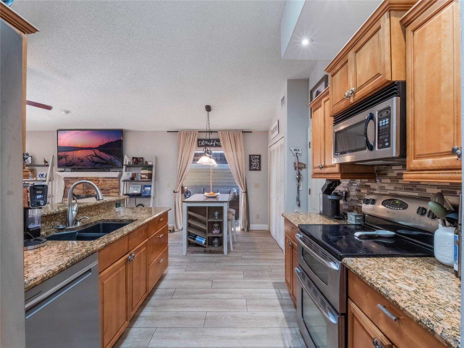 349 NEW WATERFORD PL