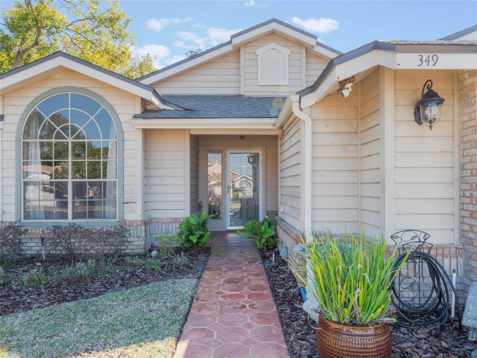 349 NEW WATERFORD PL