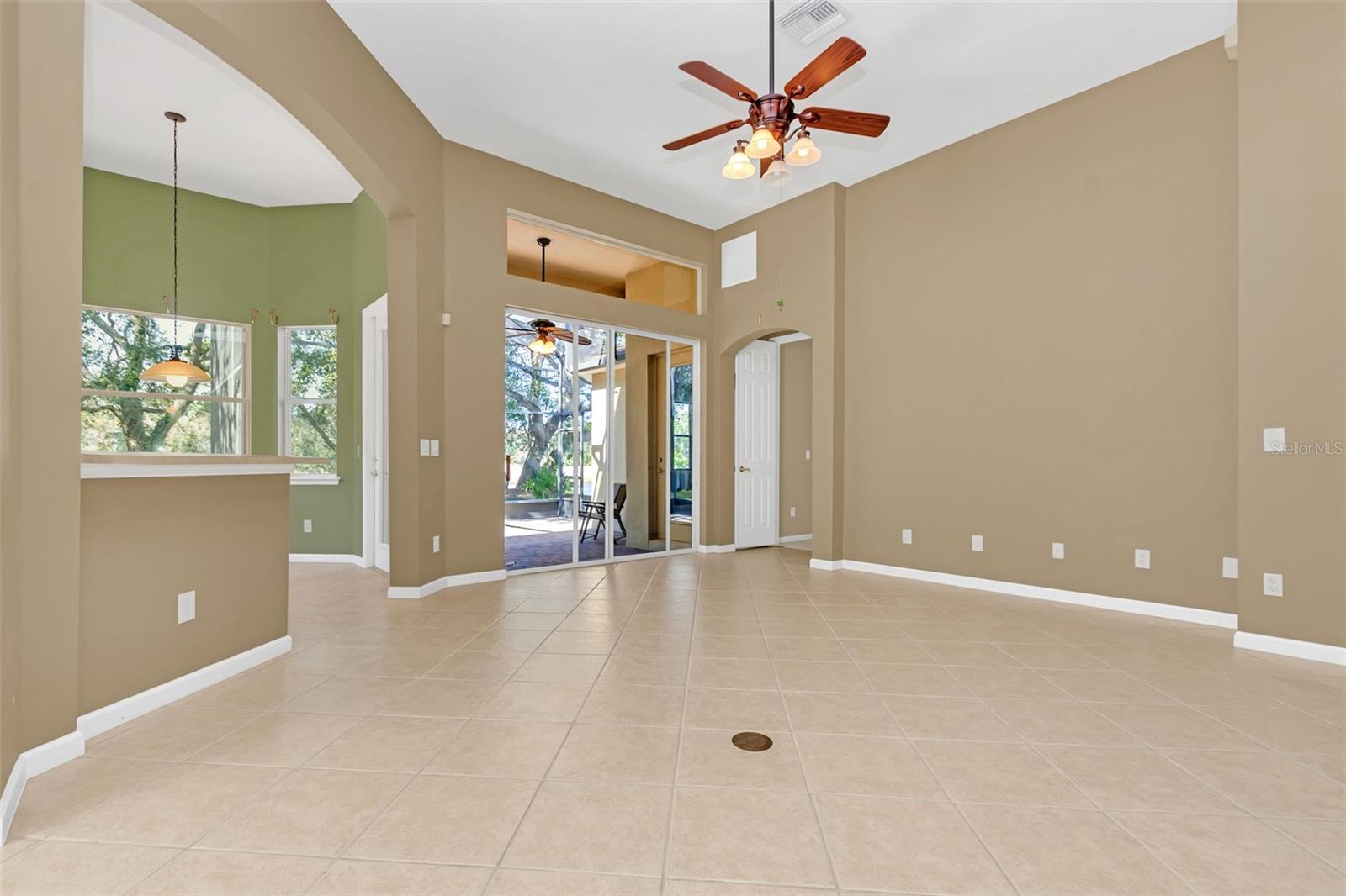 1554 SAINT REGIS PT