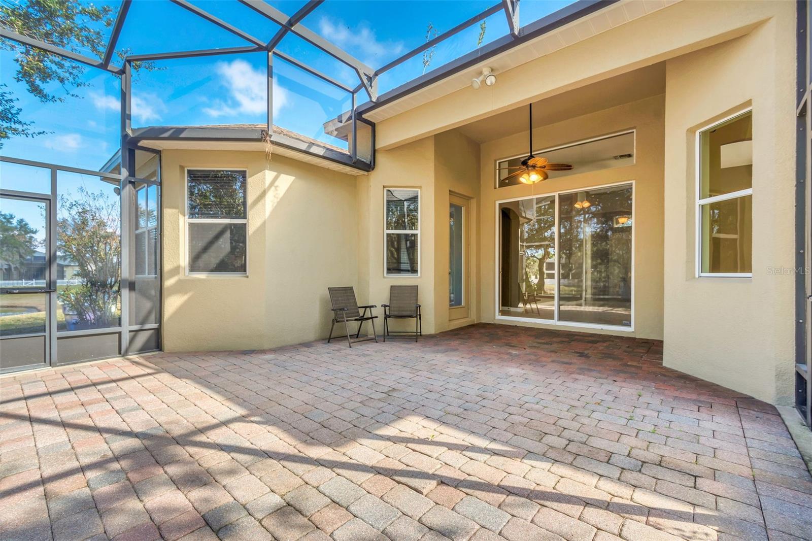 1554 SAINT REGIS PT