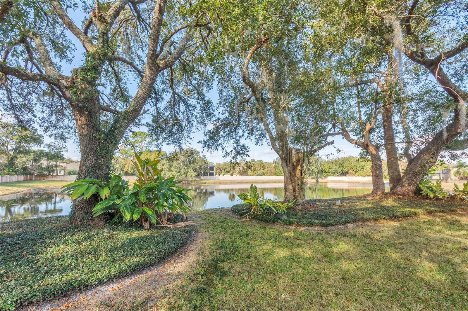 1554 SAINT REGIS PT