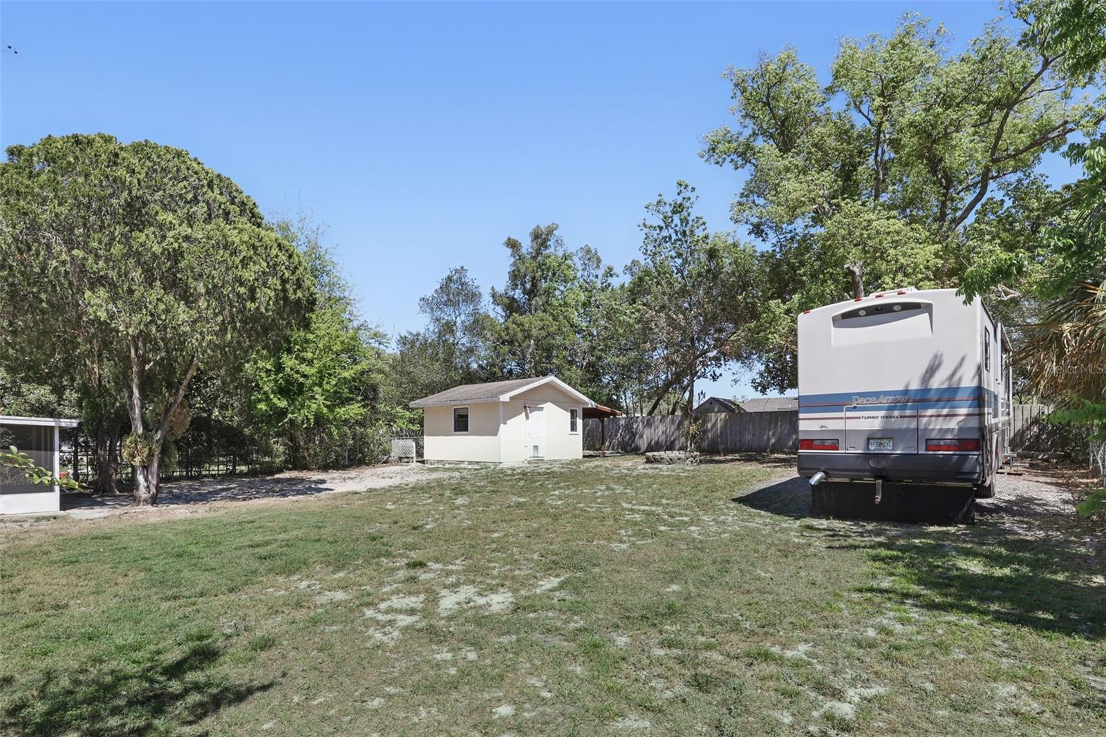 211 AGUA VISTA ST