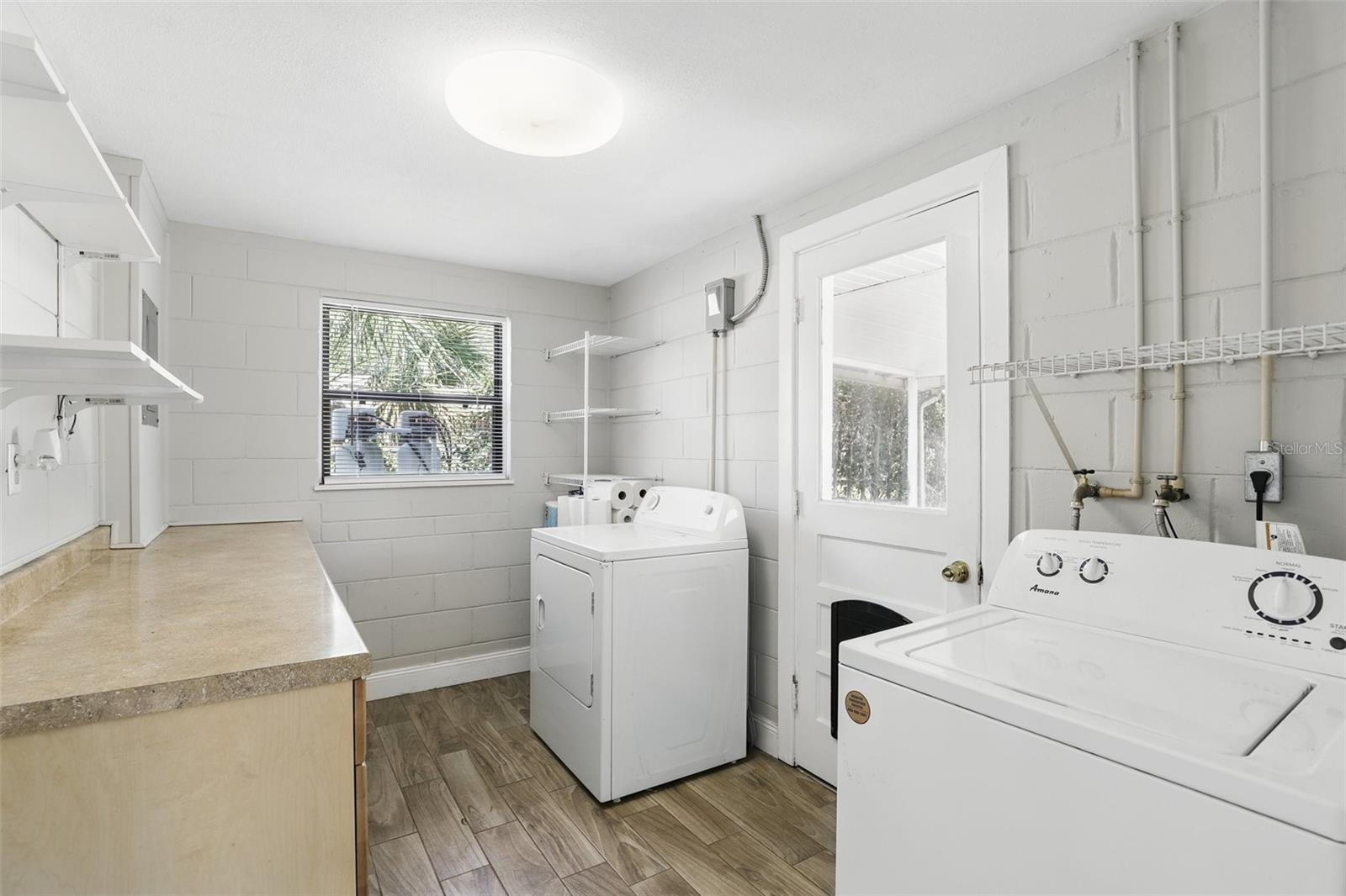 211 AGUA VISTA ST