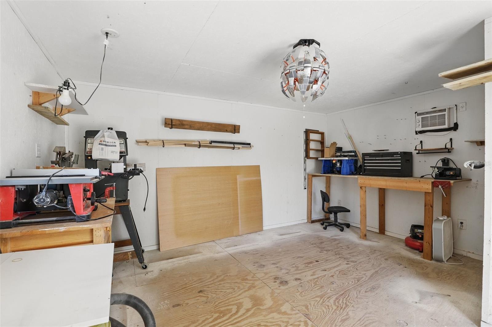 211 AGUA VISTA ST