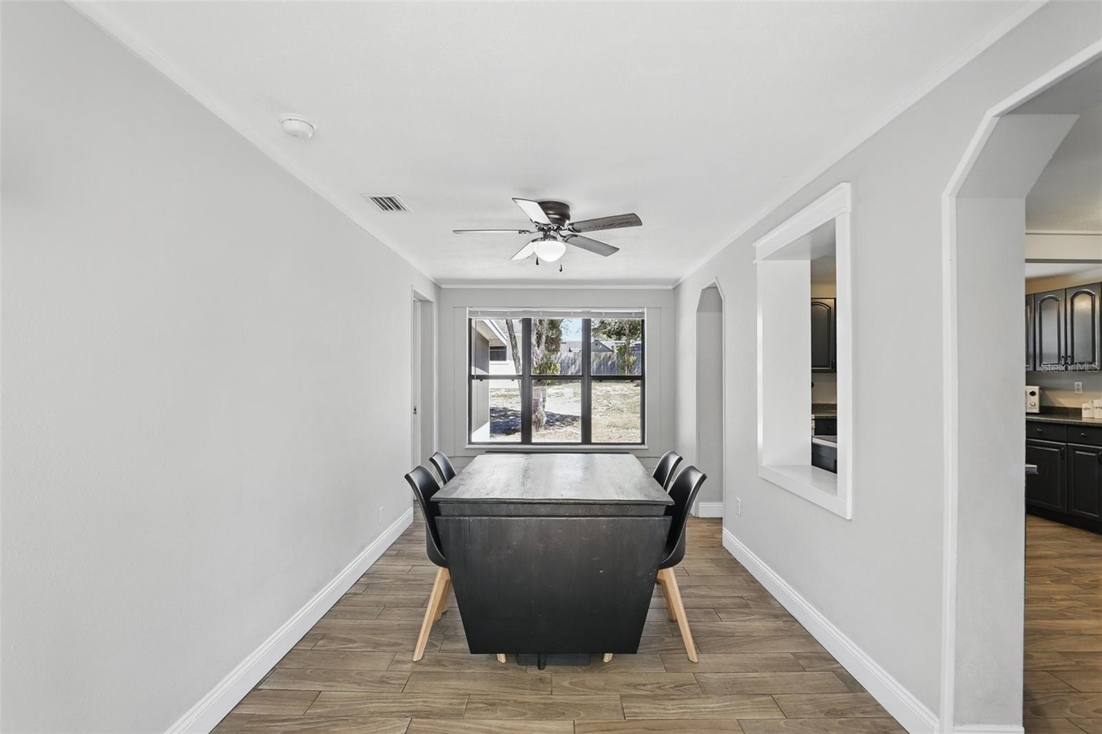 211 AGUA VISTA ST