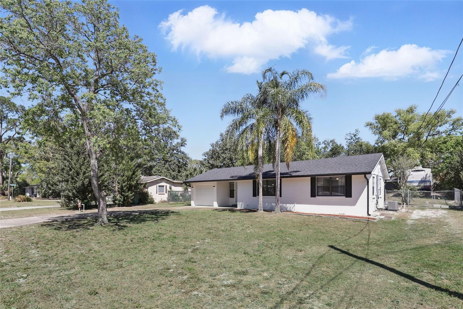 211 AGUA VISTA ST