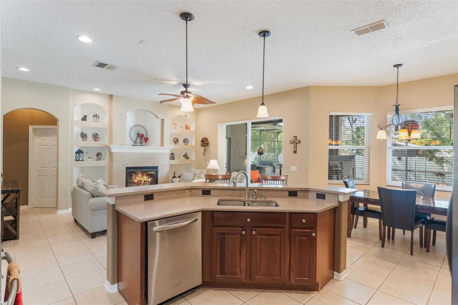 530 HEATHEROAK CV