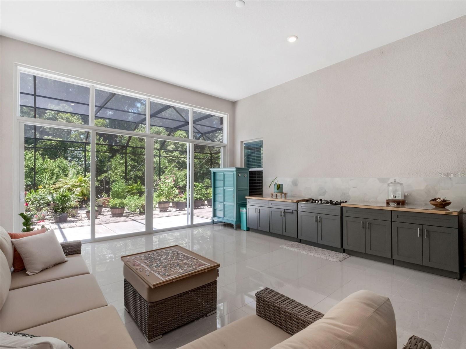 8080 PEACEFUL CIR