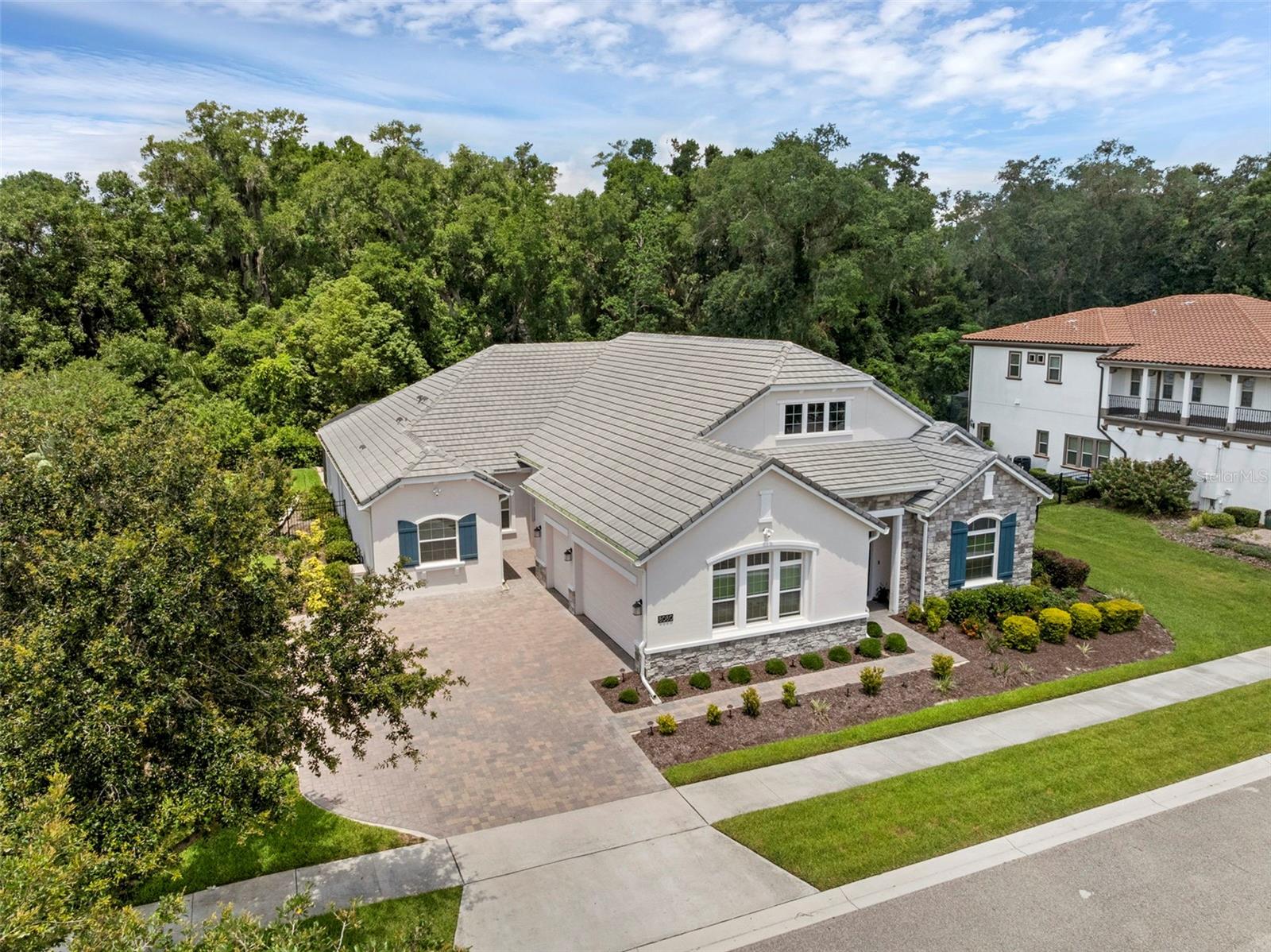 8080 PEACEFUL CIR