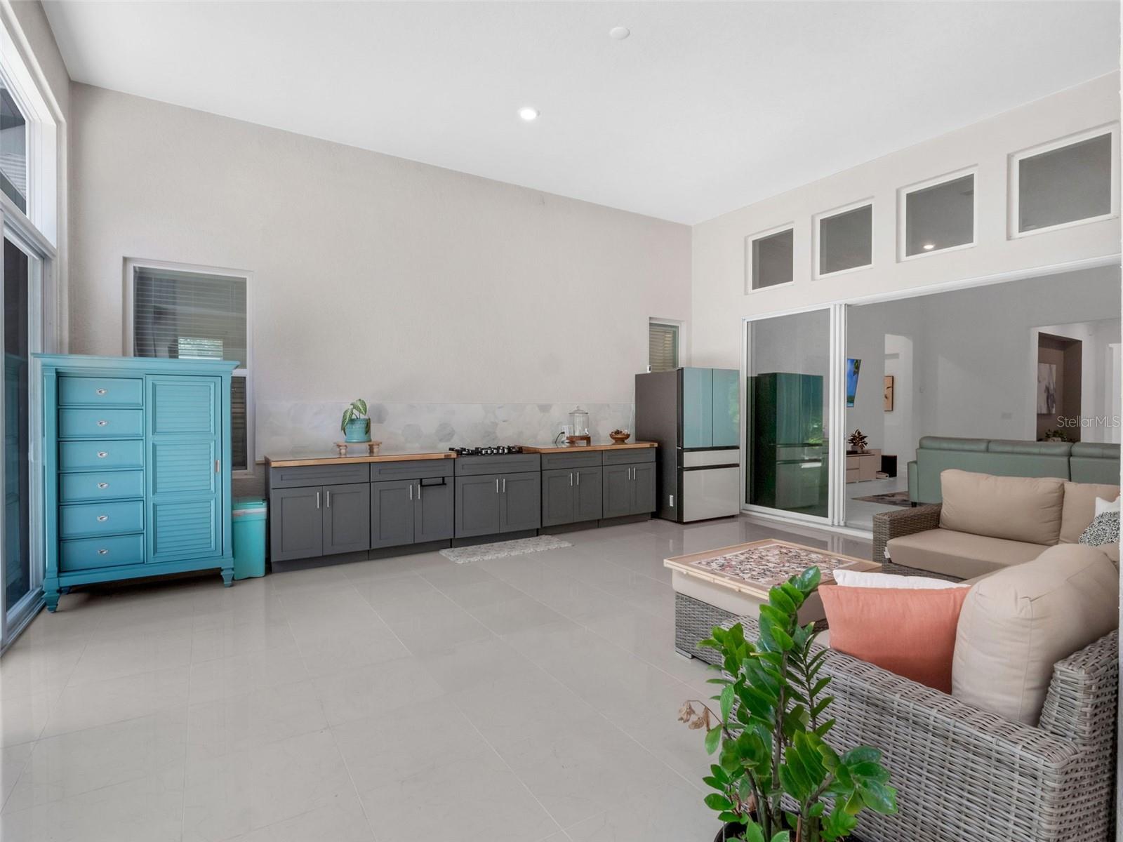 8080 PEACEFUL CIR