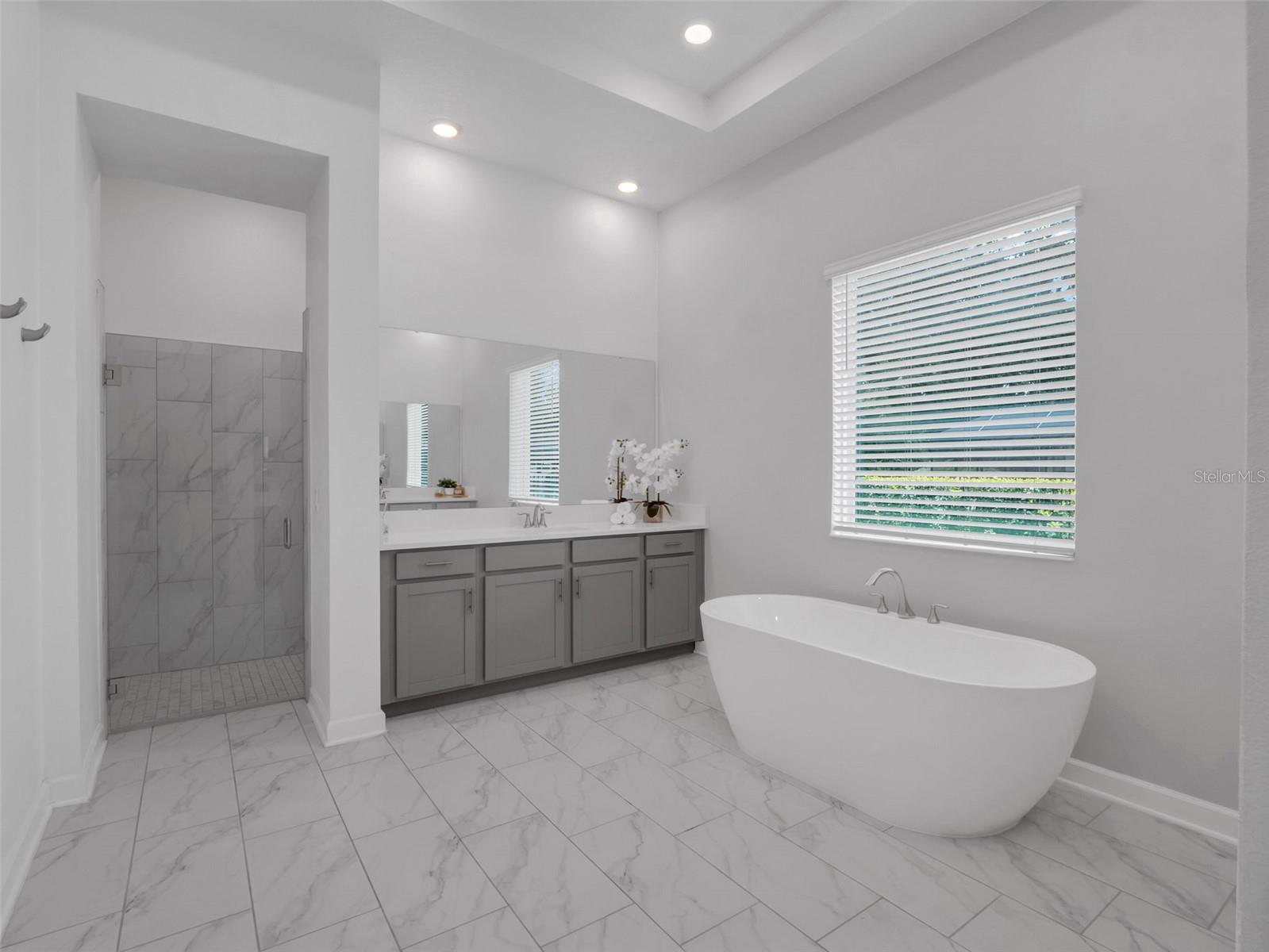 8080 PEACEFUL CIR