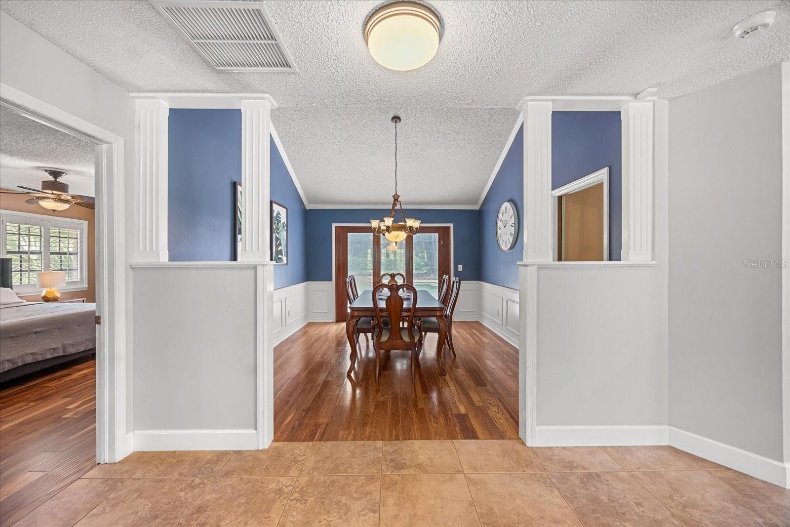 205 N SWEETWATER COVE BLVD