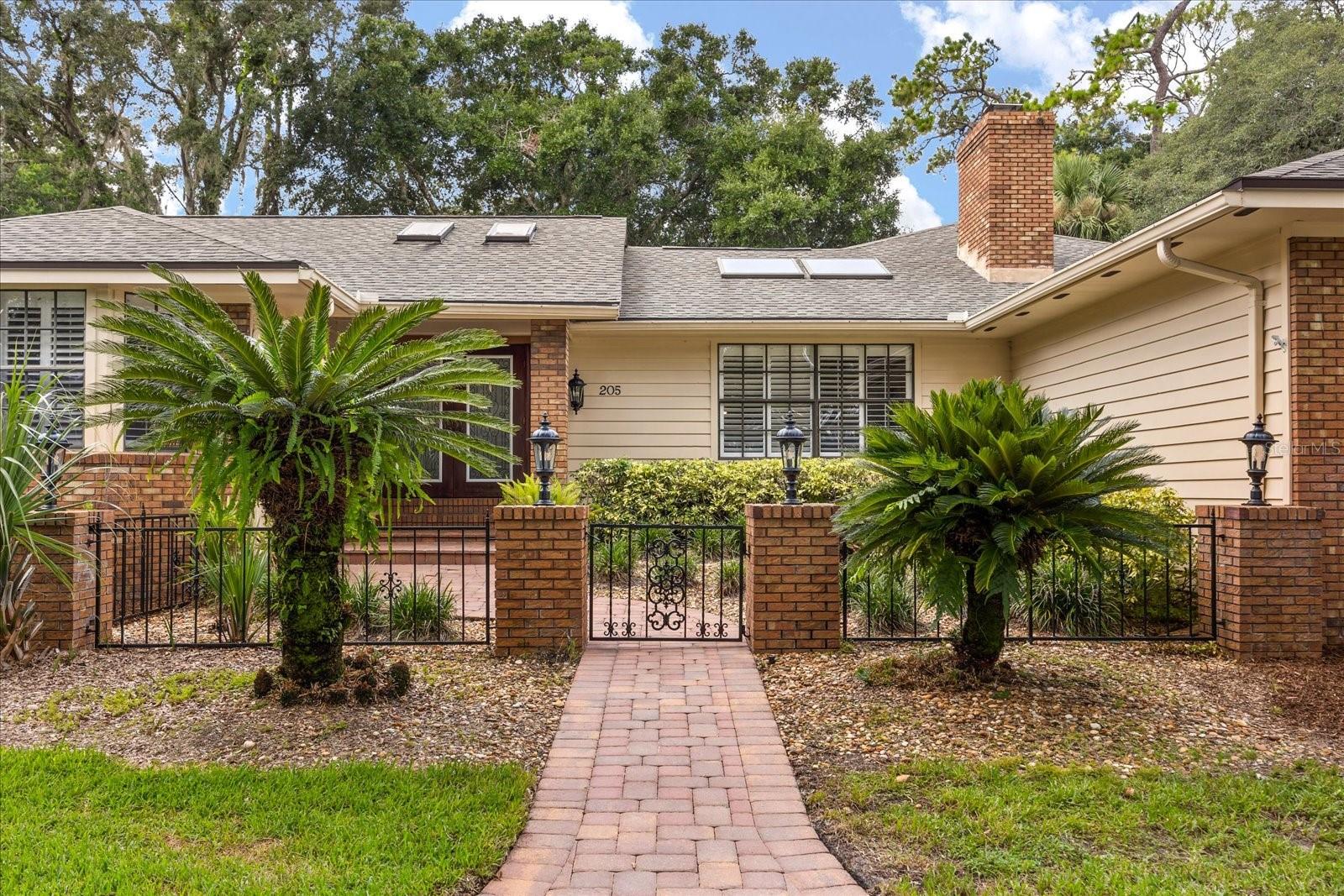 205 N SWEETWATER COVE BLVD