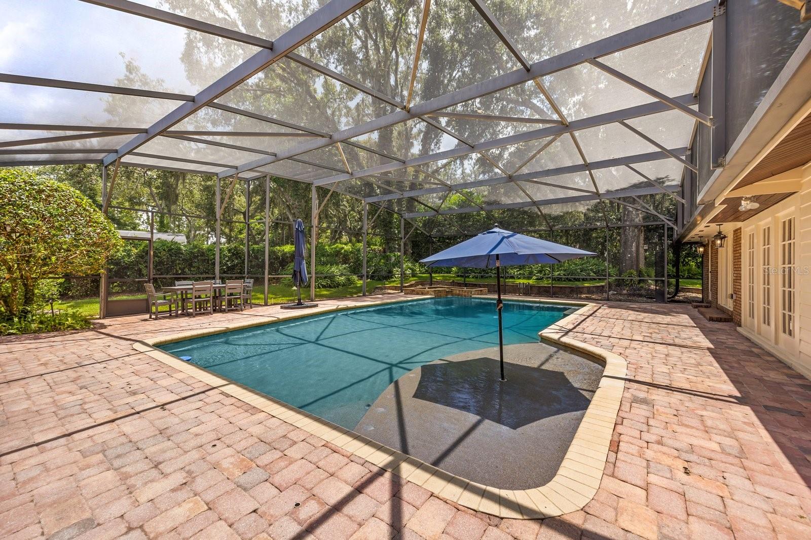 205 N SWEETWATER COVE BLVD