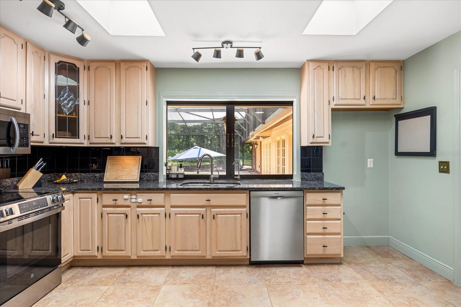 205 N SWEETWATER COVE BLVD