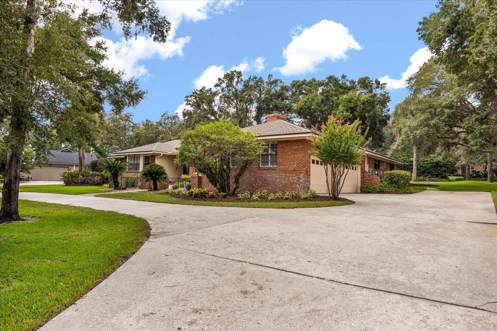 205 N SWEETWATER COVE BLVD