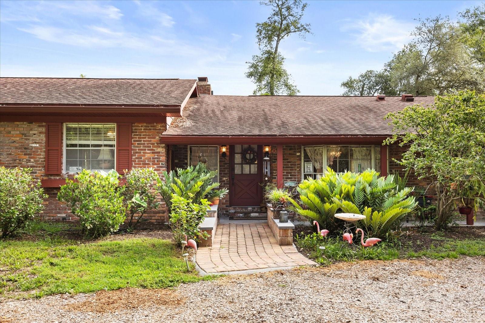 295 FRANCES CIR