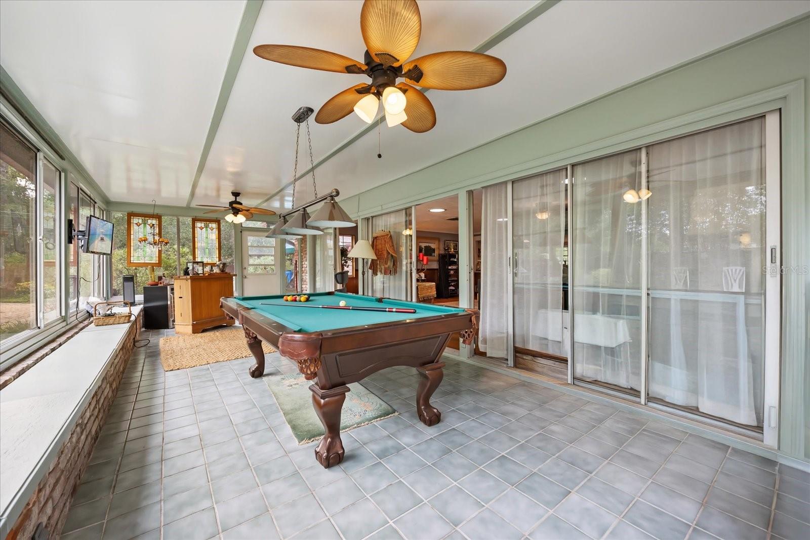 295 FRANCES CIR