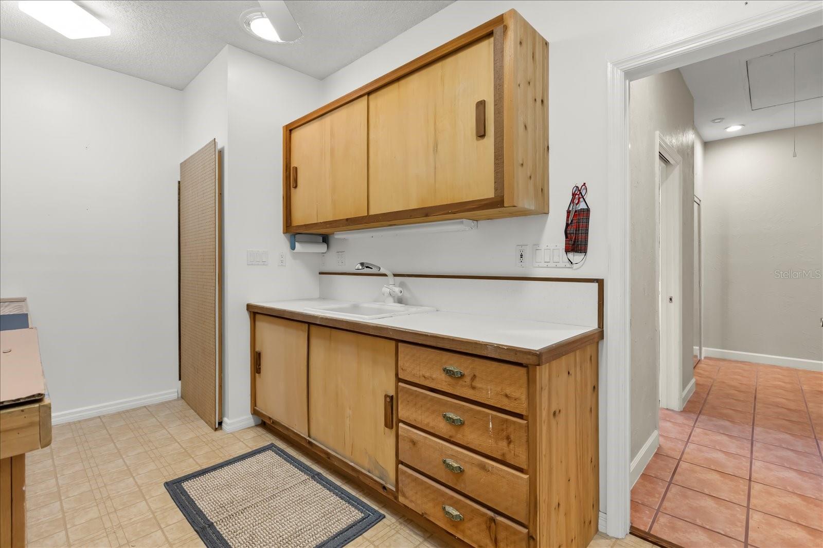 2632 GOLFRIDGE LN