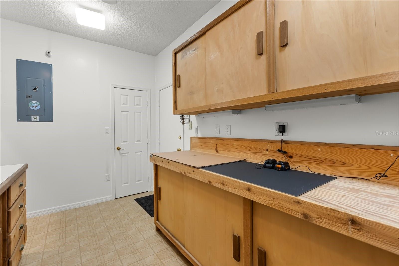 2632 GOLFRIDGE LN