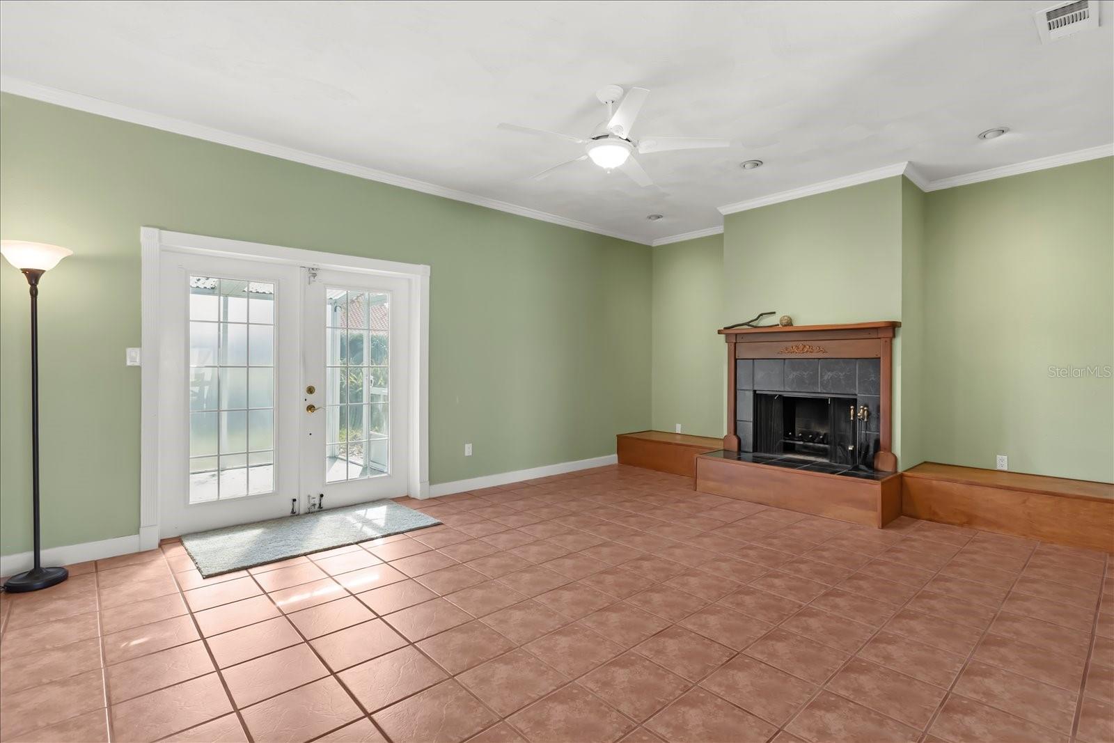 2632 GOLFRIDGE LN