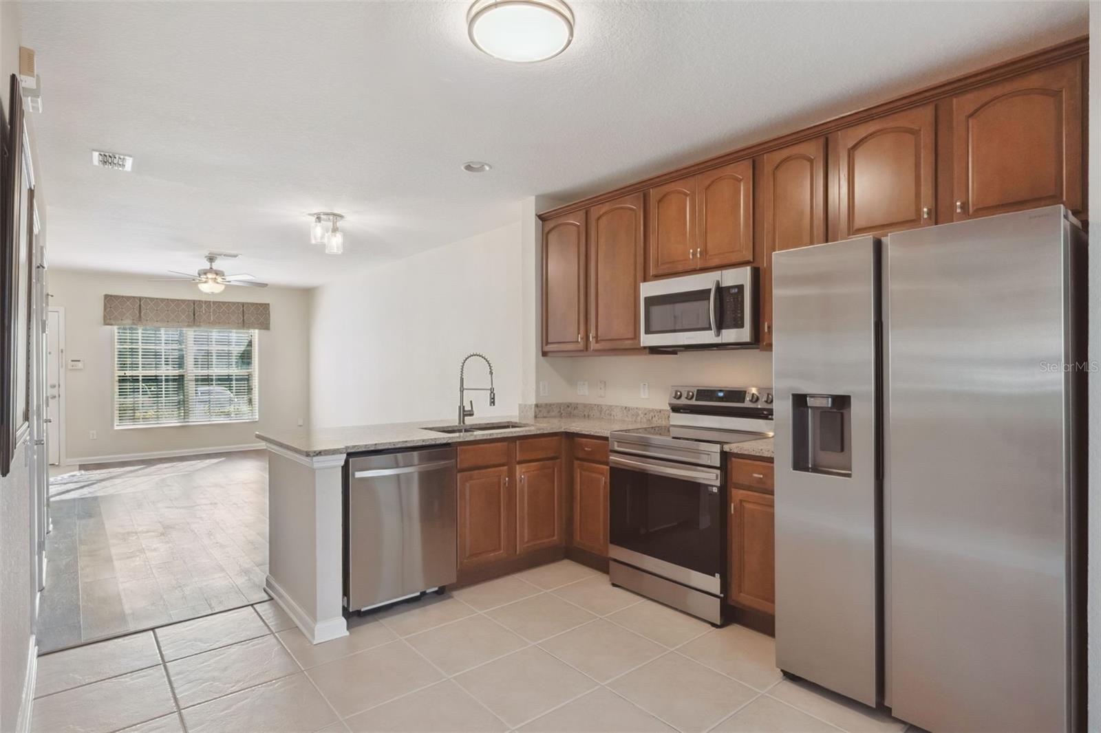 1131 PURDUE LN