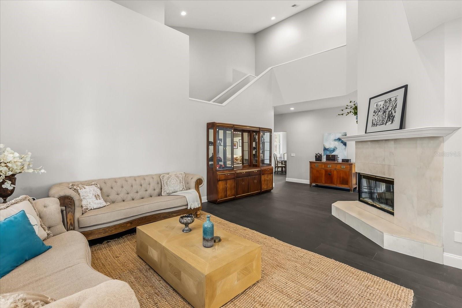 227 RIVER VILLAGE DR