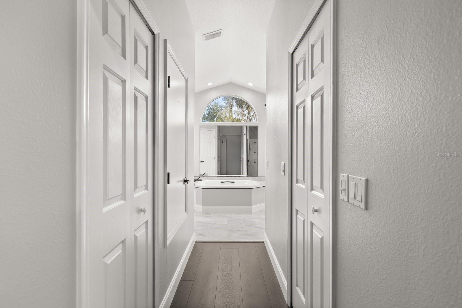 227 RIVER VILLAGE DR