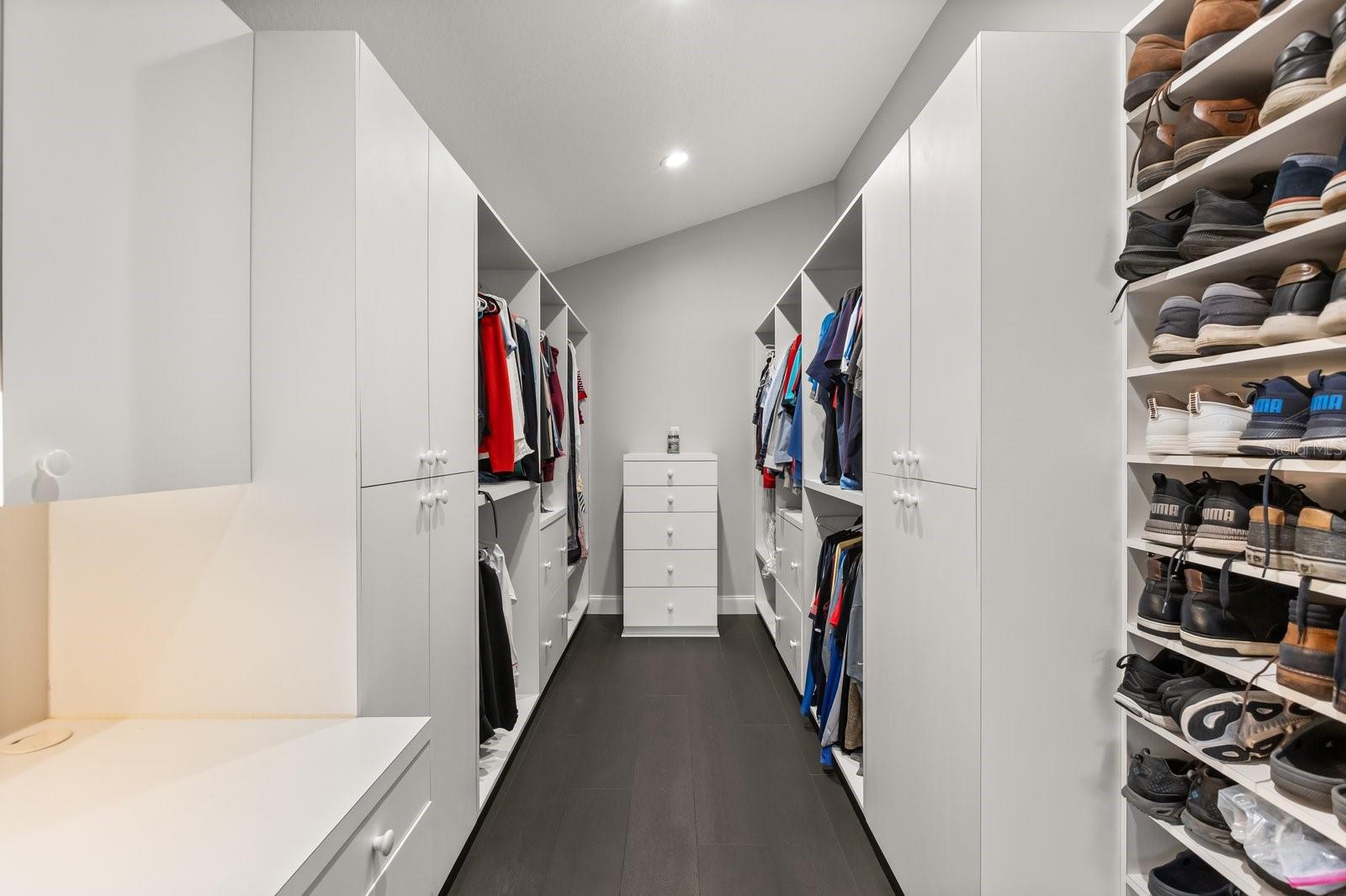 227 RIVER VILLAGE DR