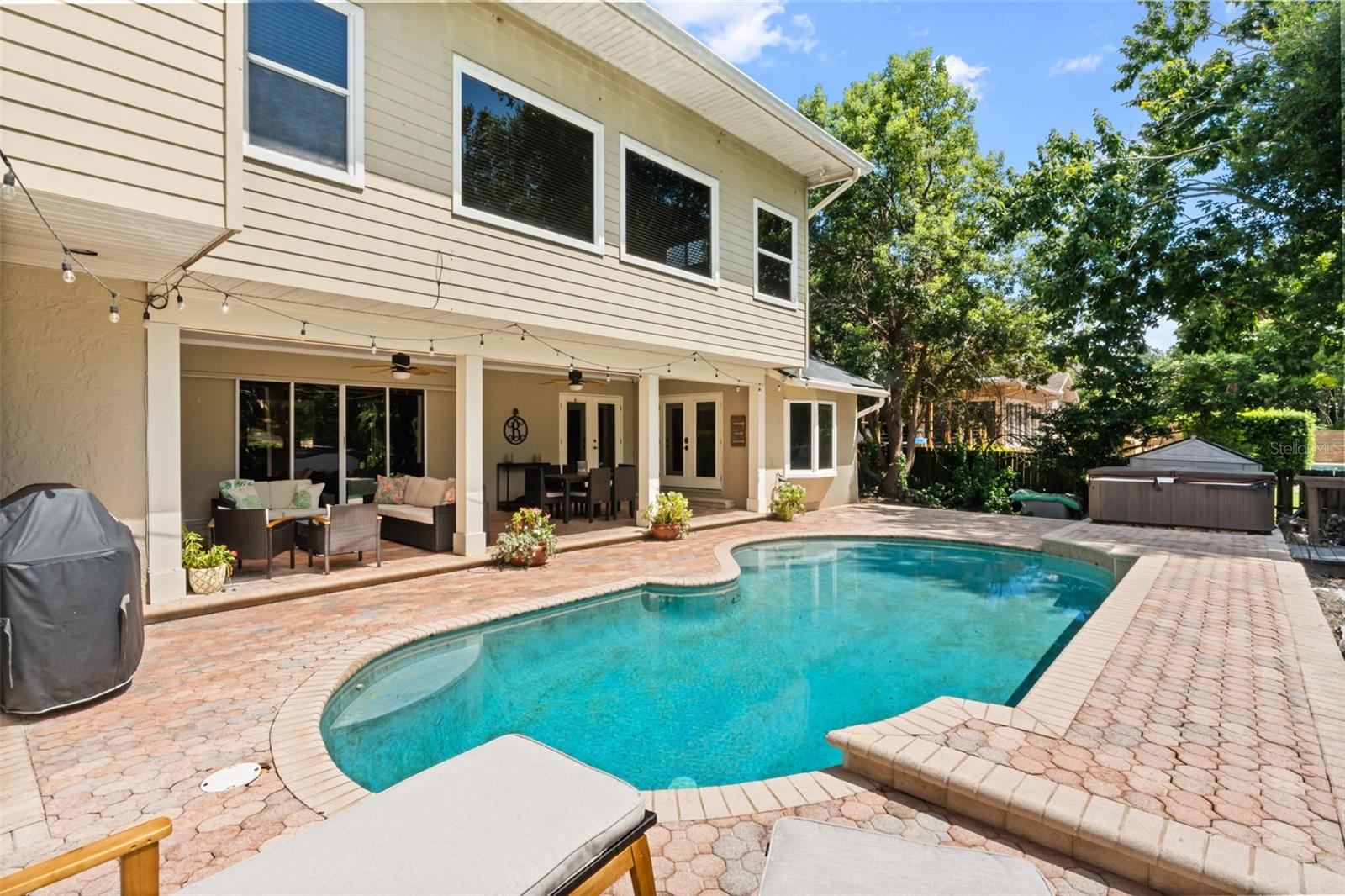 1336 CLASSIC DR