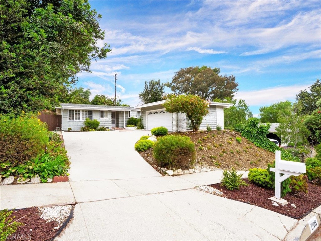 27045 Shorewood Road