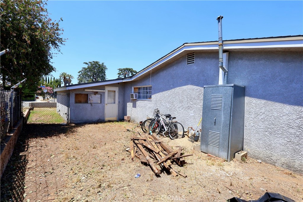 1546 Fieldgate Ave