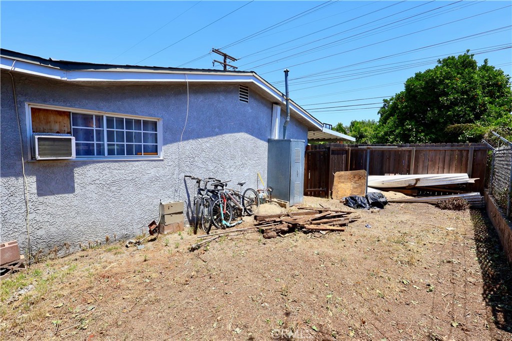 1546 Fieldgate Ave