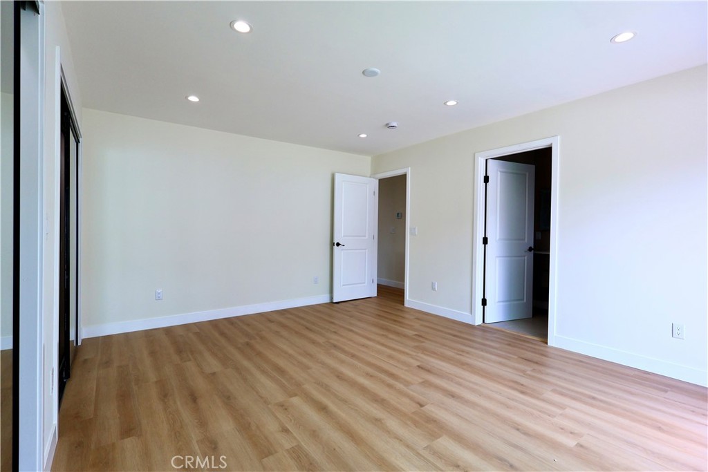 4208 Gird Ave