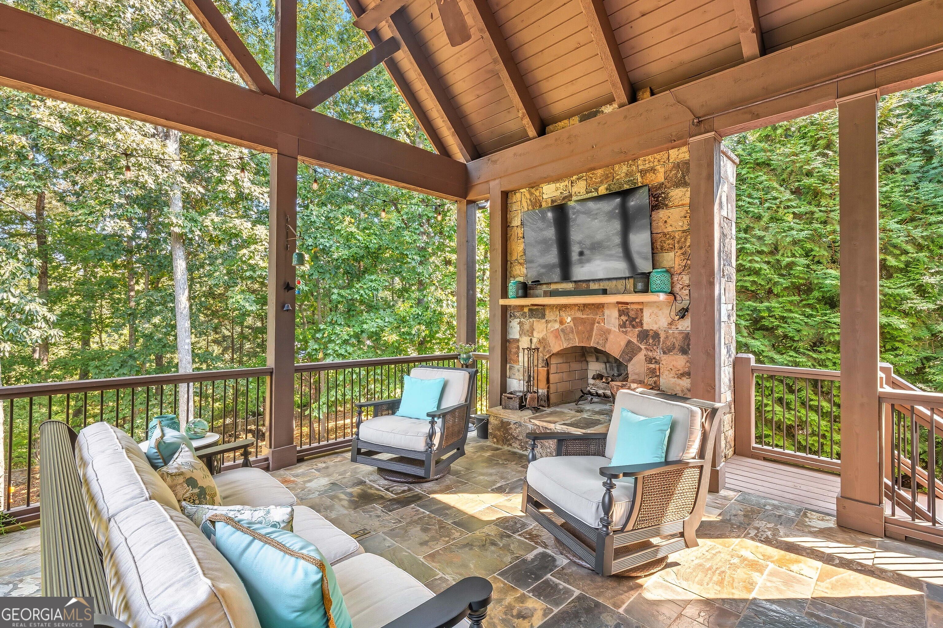 1553 Valley Reserve Court NW