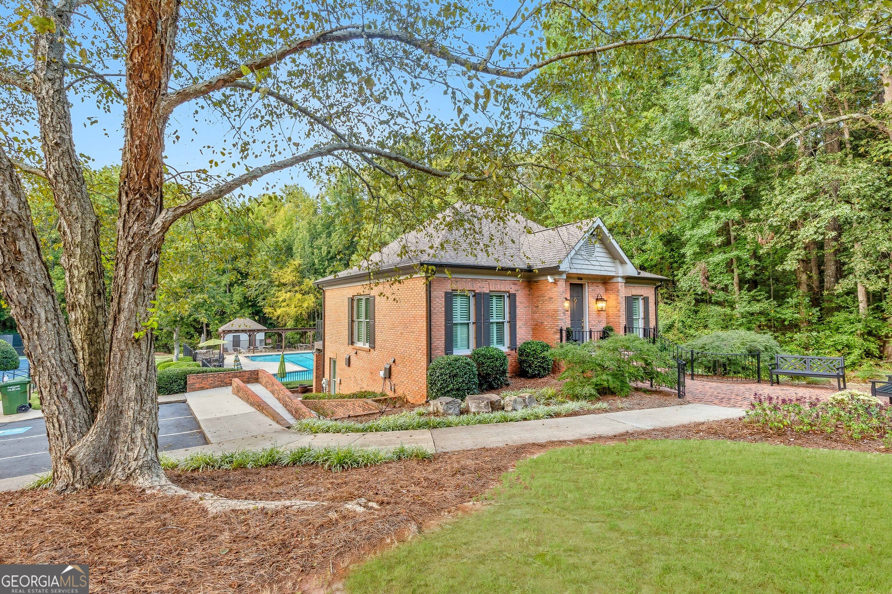 1553 Valley Reserve Court NW