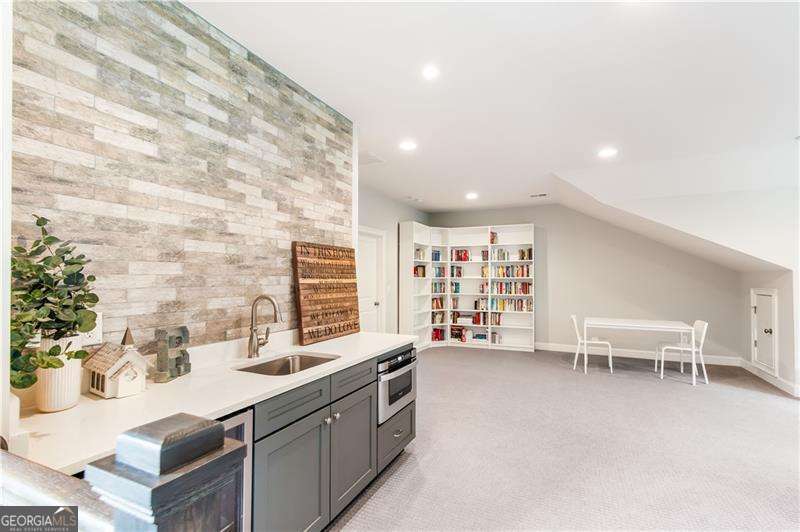 4448 Huffman Drive NE