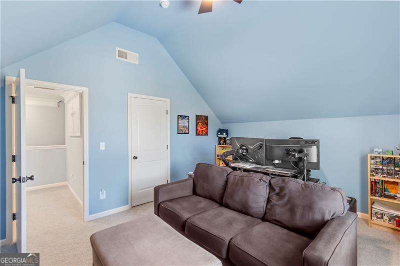 4815 Roosevelt Circle
