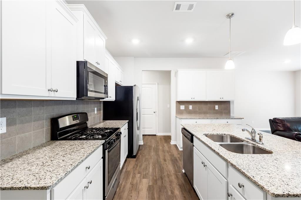 172 Woodhouse Circle