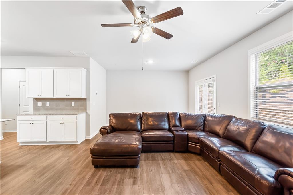 172 Woodhouse Circle
