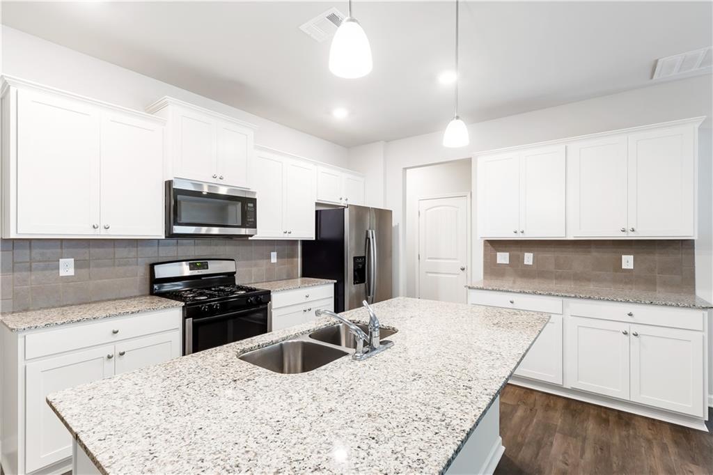 172 Woodhouse Circle