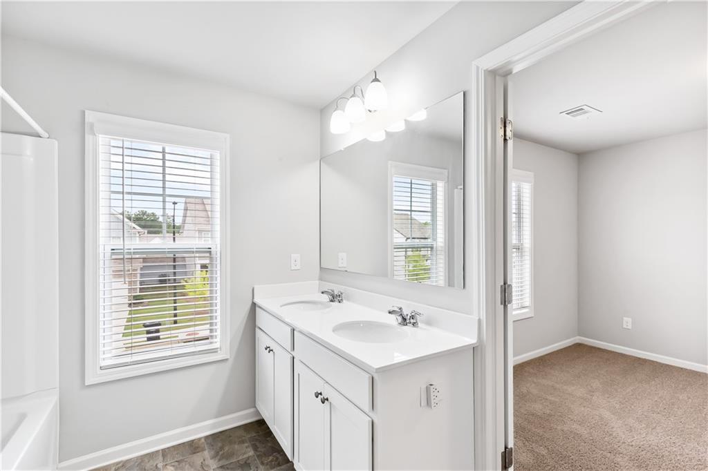 172 Woodhouse Circle