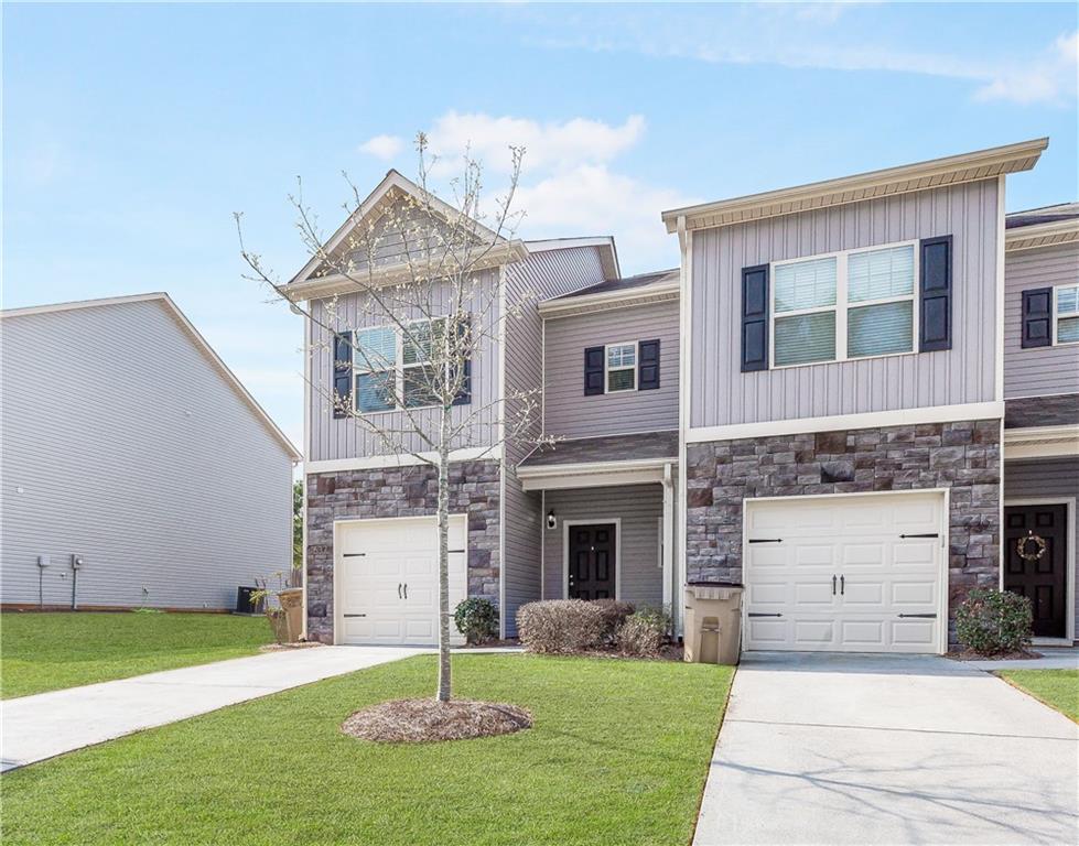 637 Oakside Place