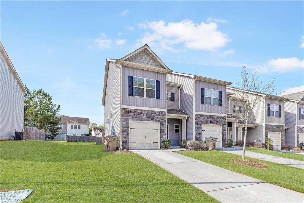 637 Oakside Place