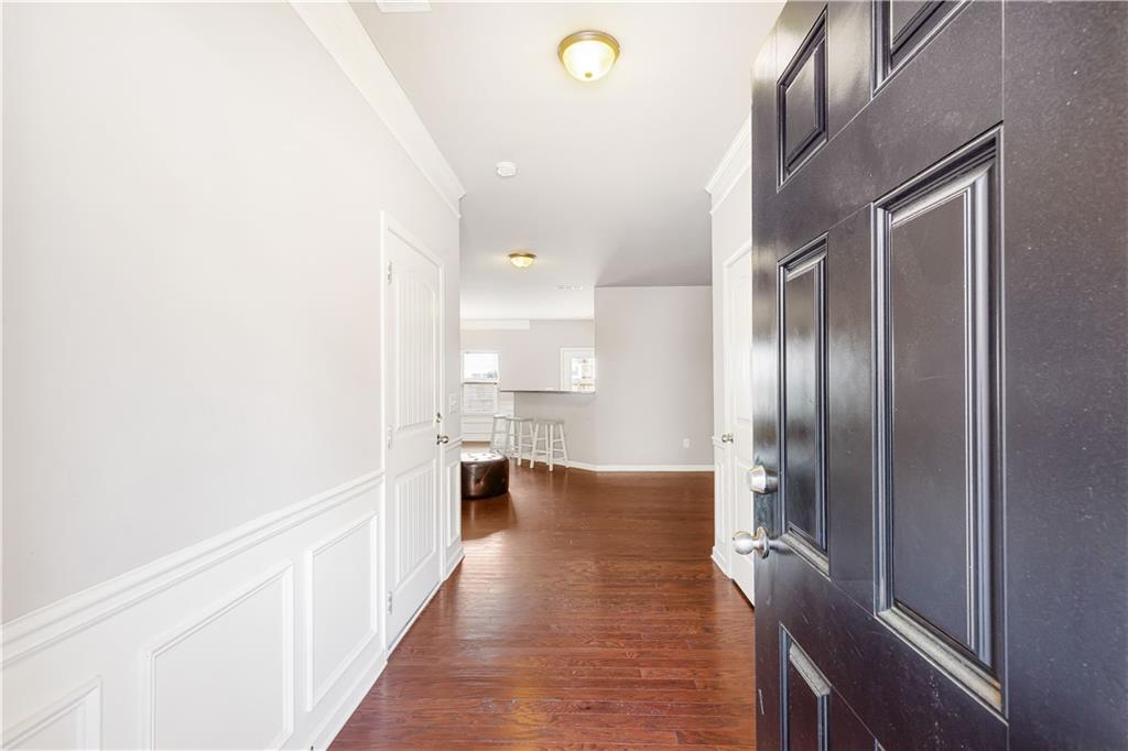 637 Oakside Place