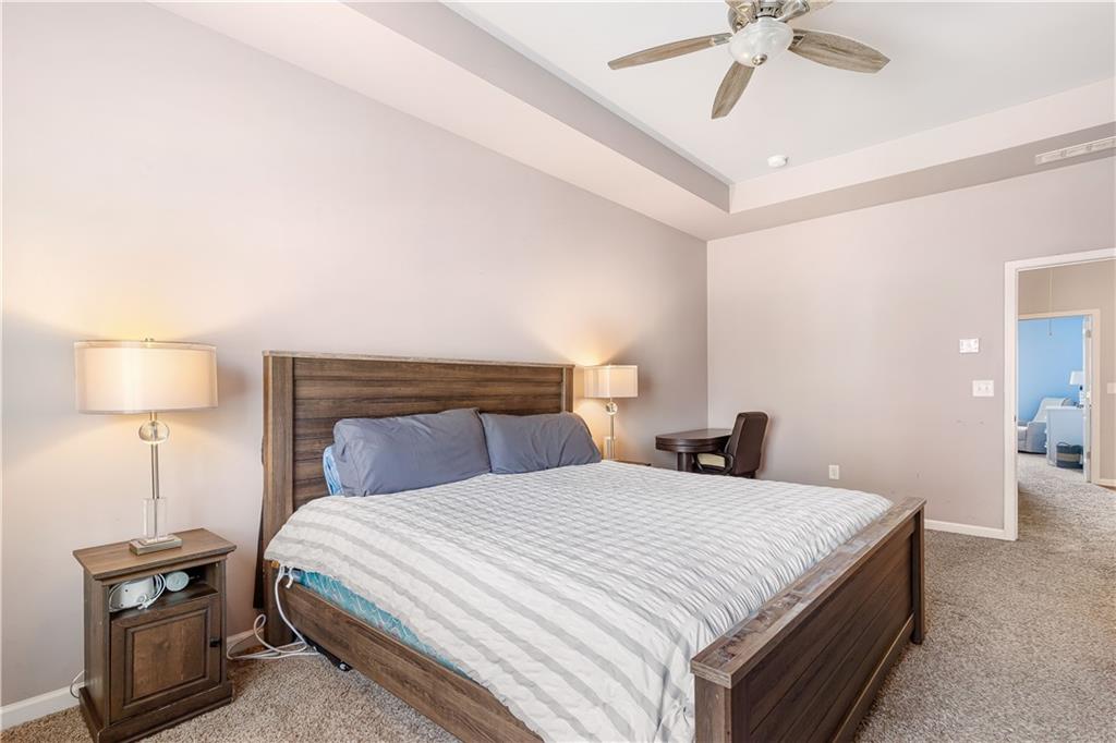 637 Oakside Place