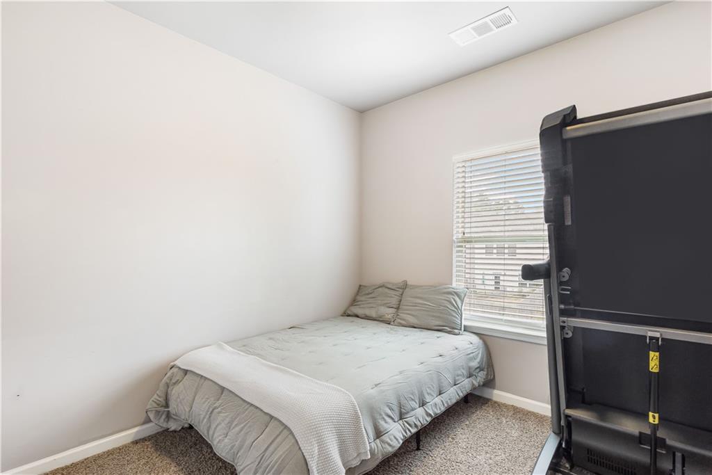 637 Oakside Place