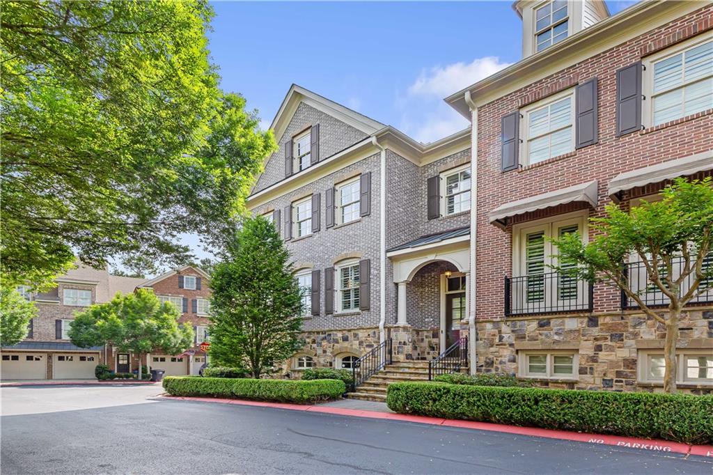 2301 Saint Davids Square NW Unit 13