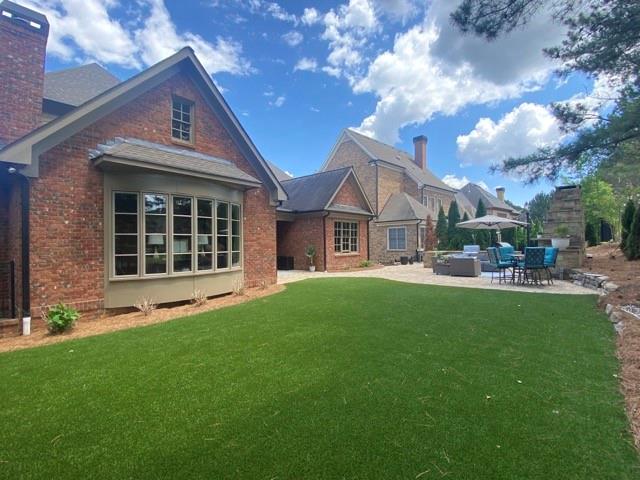 1427 Falkirk Lane NW